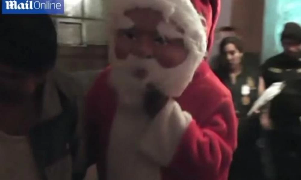 Σύλληψη από...ταινία στην Αργεντινή: «Άγιος Βασίλης» έπιασε φυγά